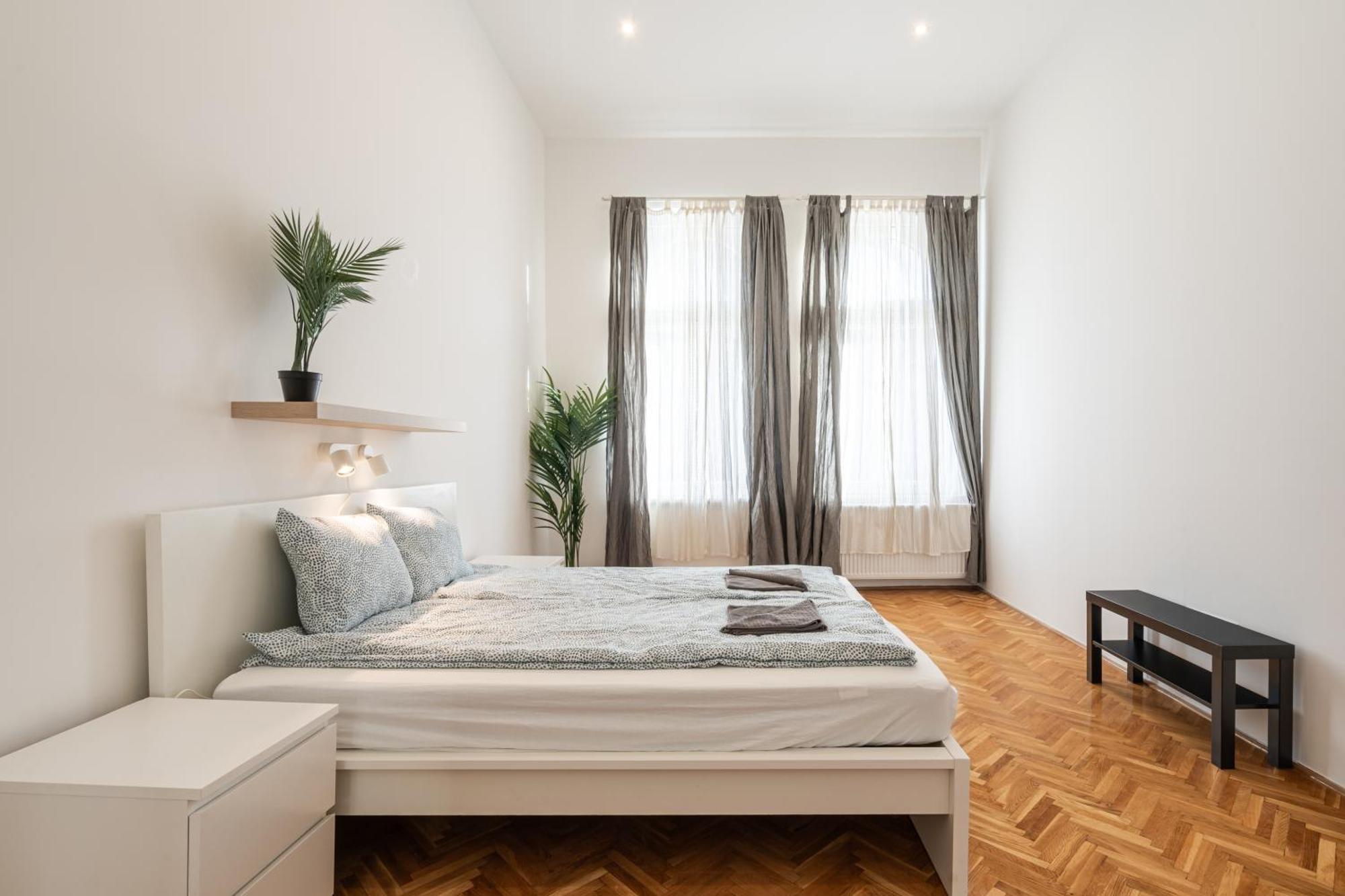 Luxurious Downtown Family Suite Budapest Esterno foto