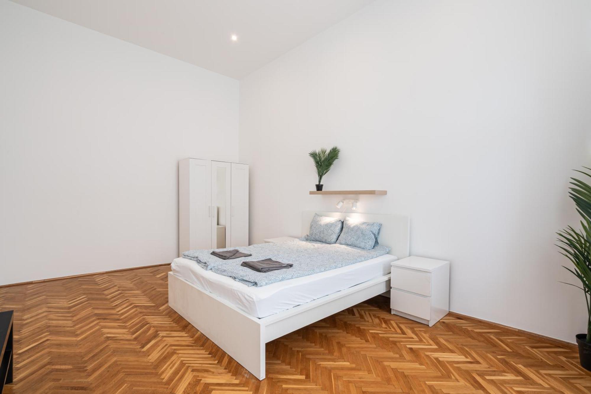 Luxurious Downtown Family Suite Budapest Esterno foto