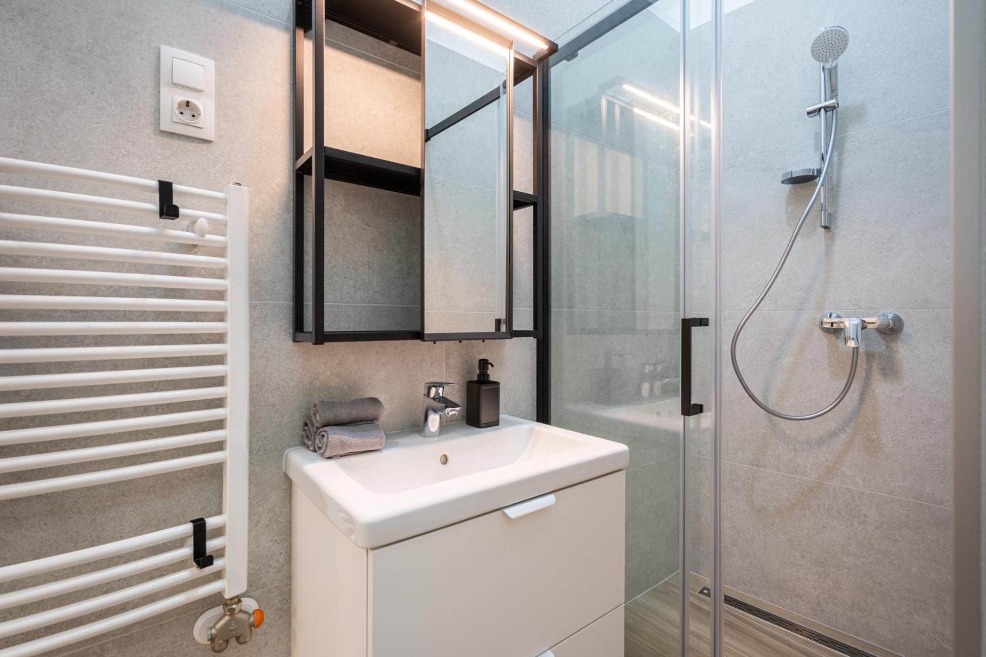 Luxurious Downtown Family Suite Budapest Esterno foto